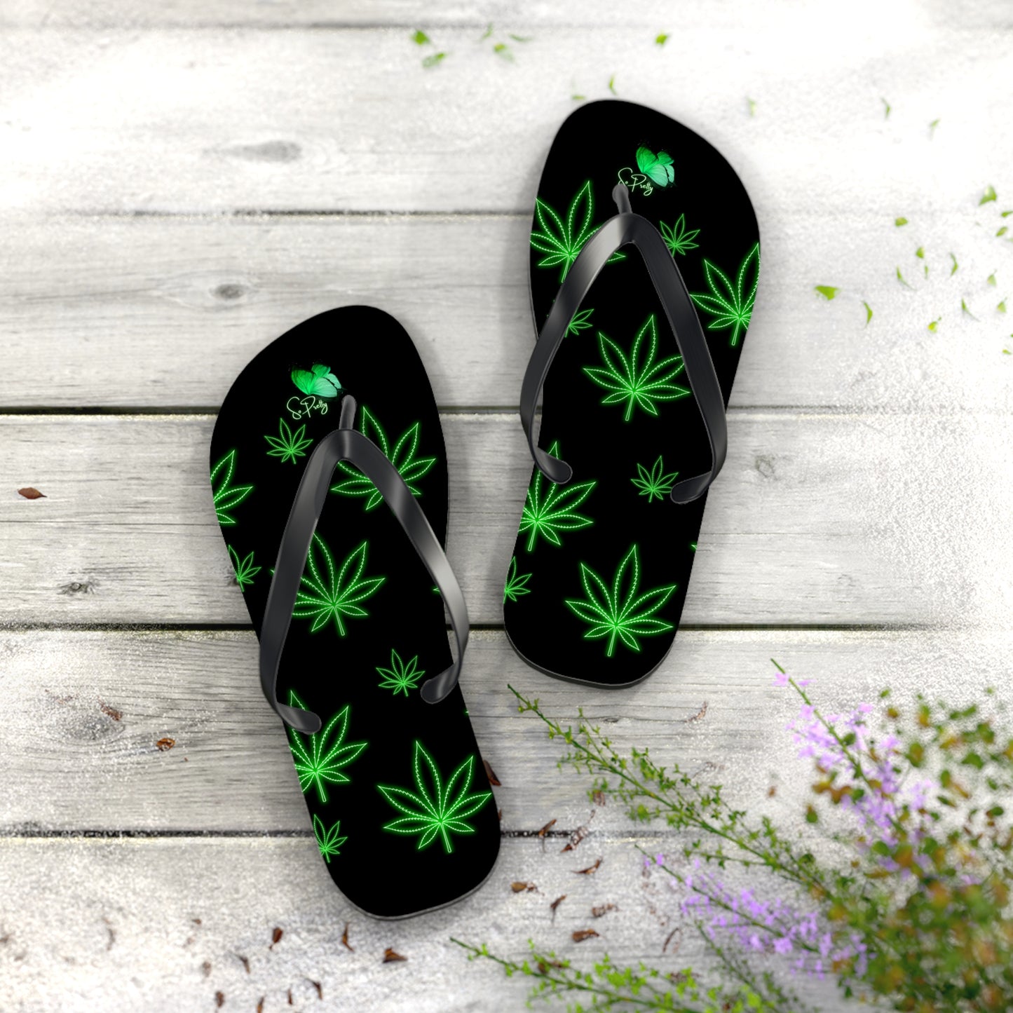 So Pretty Spleef leaf Flip Flops