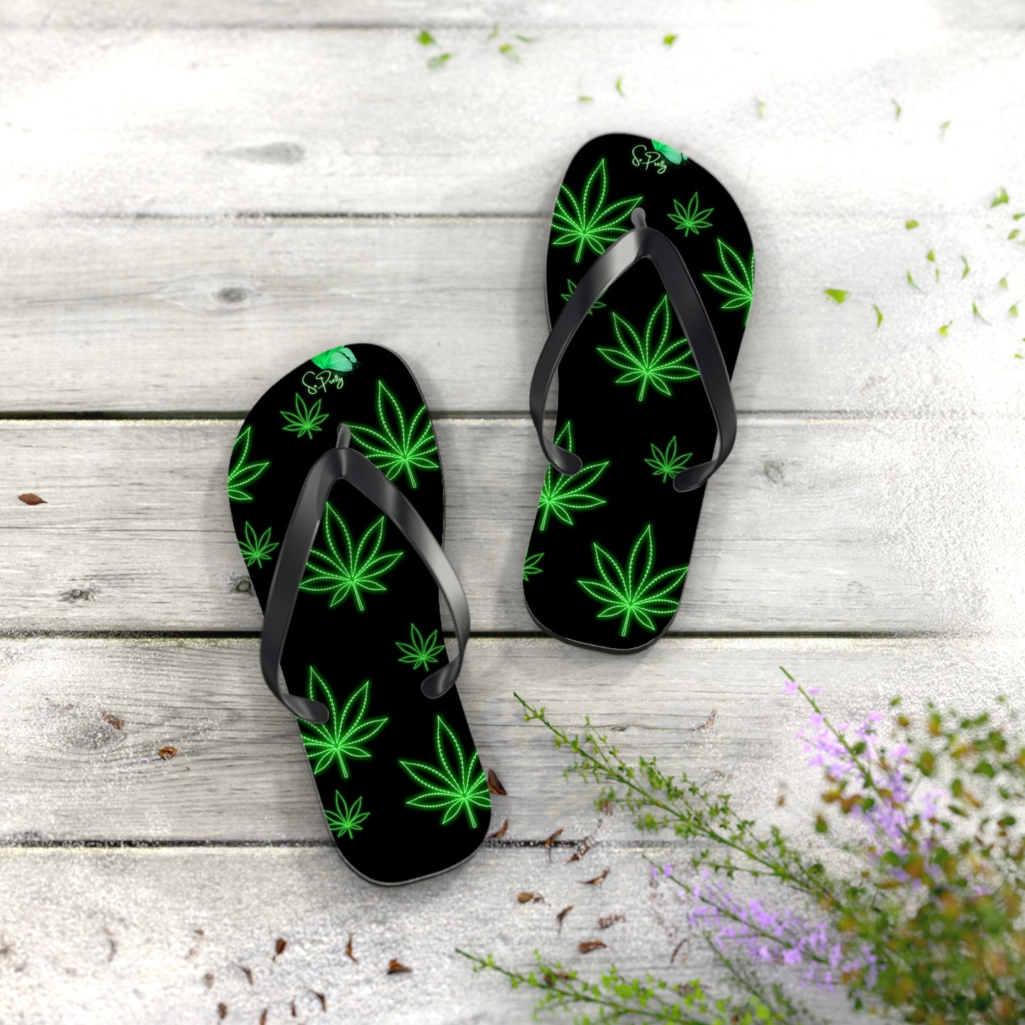 So Pretty Spleef leaf Flip Flops