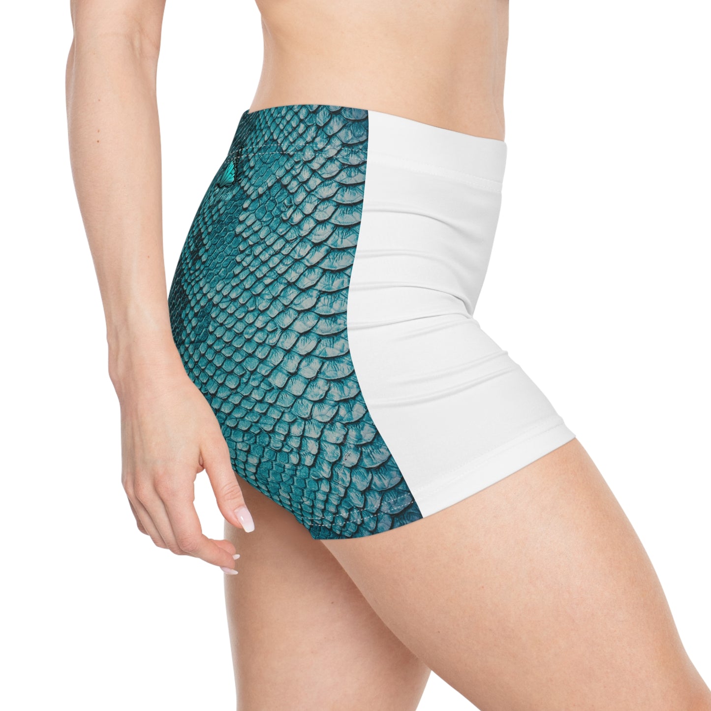 So Pretty Split Turquoise Butterfly Women's Shorts (AOP)